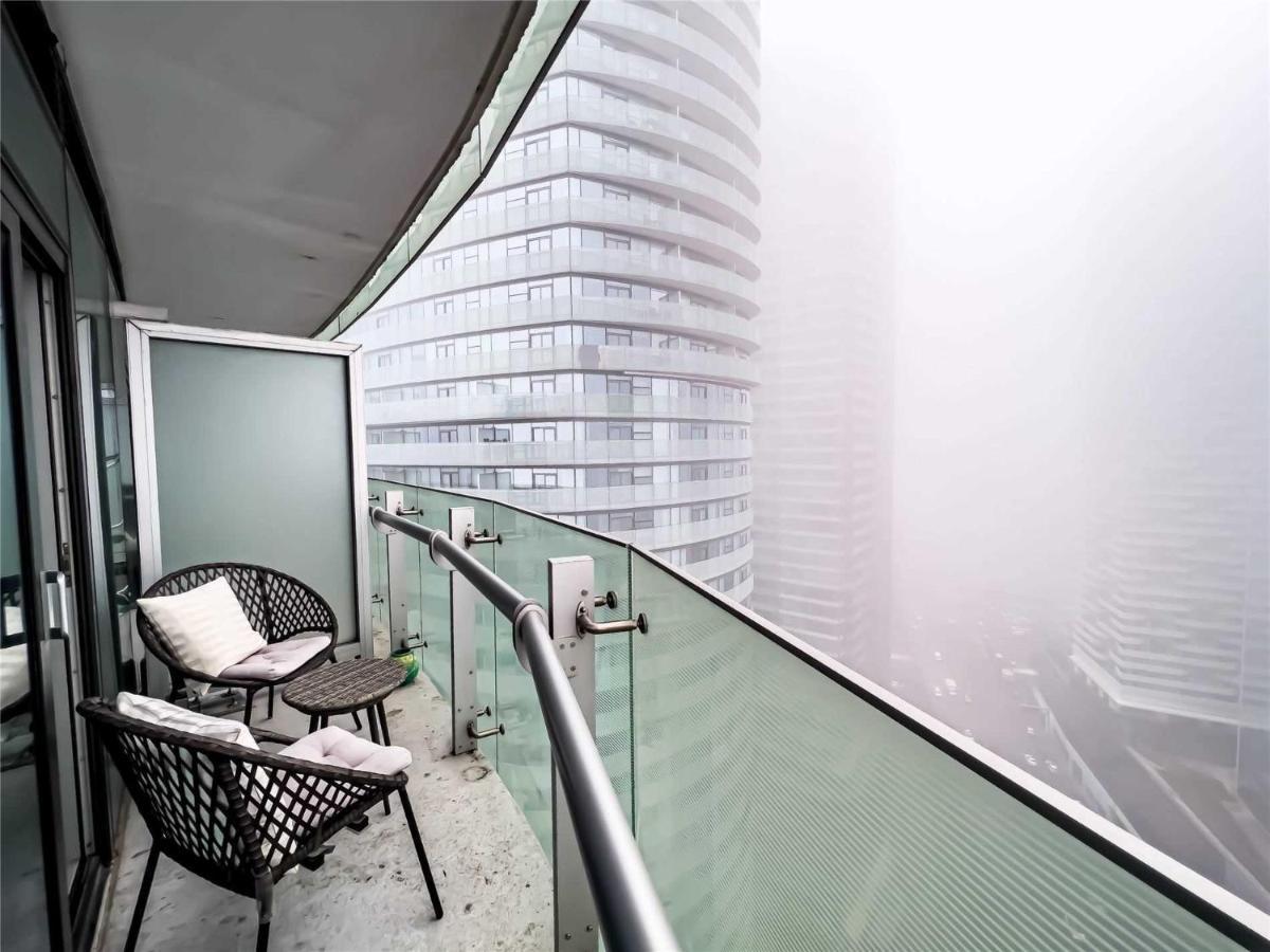 Luxury Condo In The Heart Of Toronto - Next To Scotiabank Arena Eksteriør billede