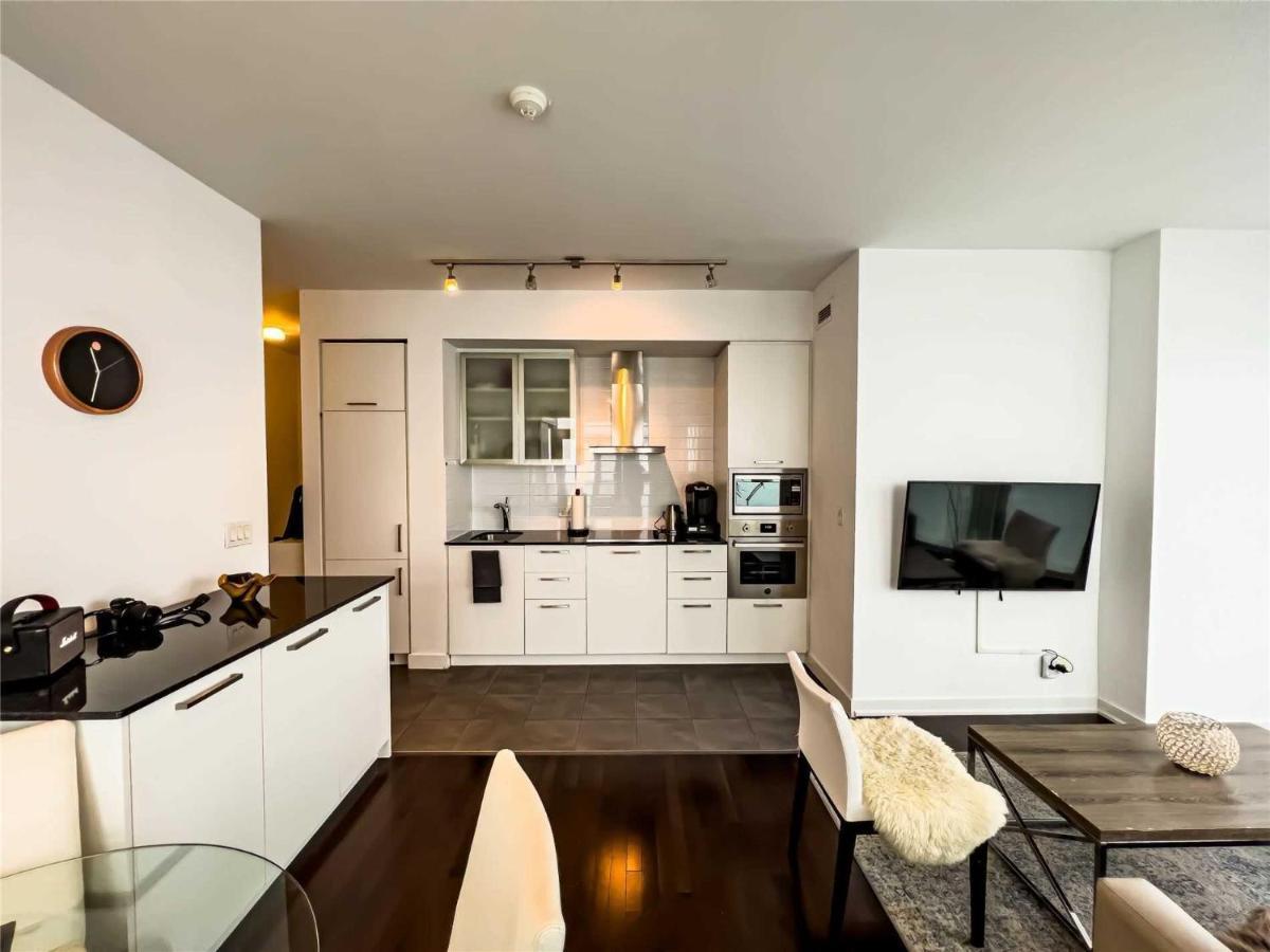 Luxury Condo In The Heart Of Toronto - Next To Scotiabank Arena Eksteriør billede