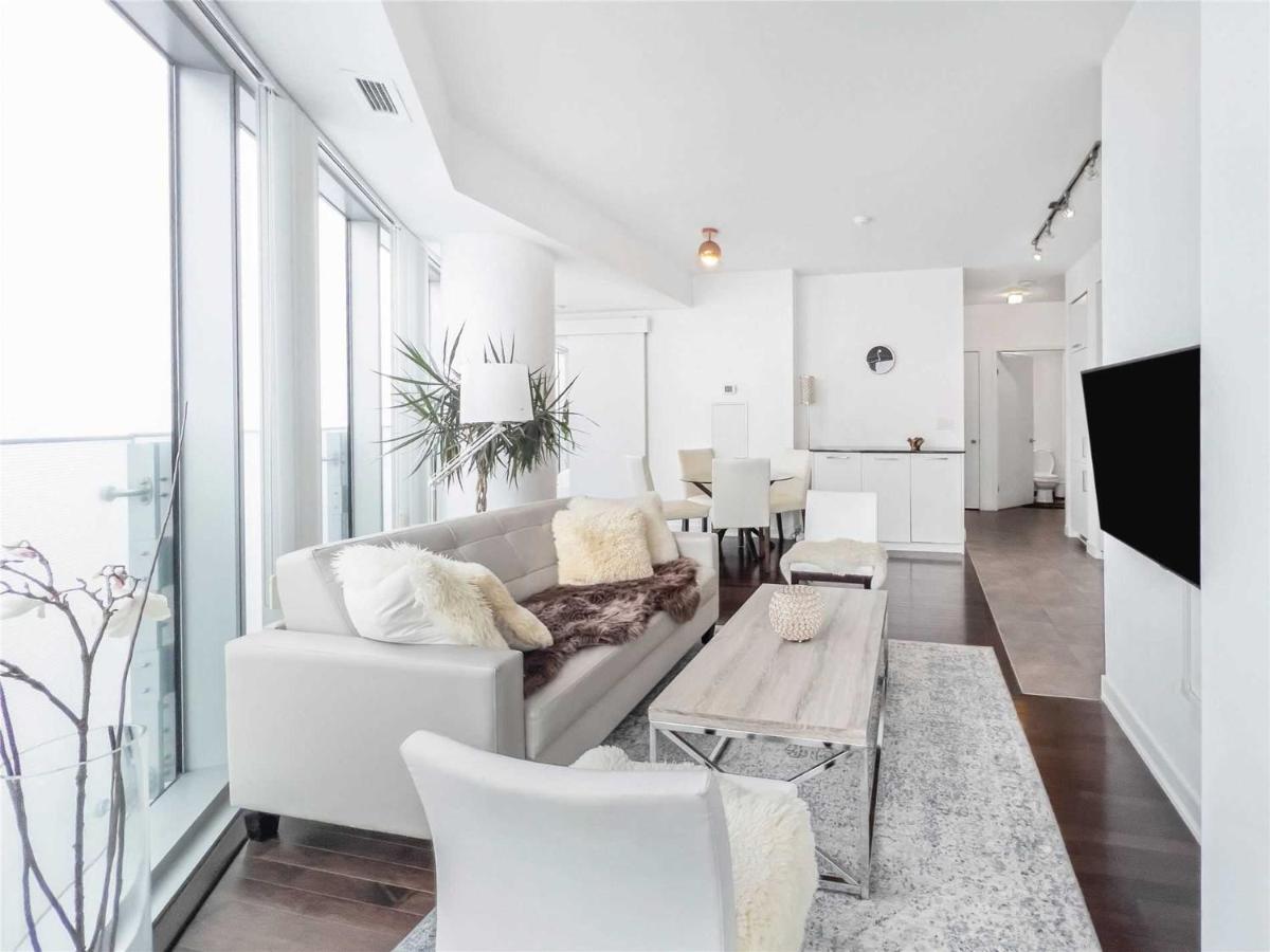 Luxury Condo In The Heart Of Toronto - Next To Scotiabank Arena Eksteriør billede
