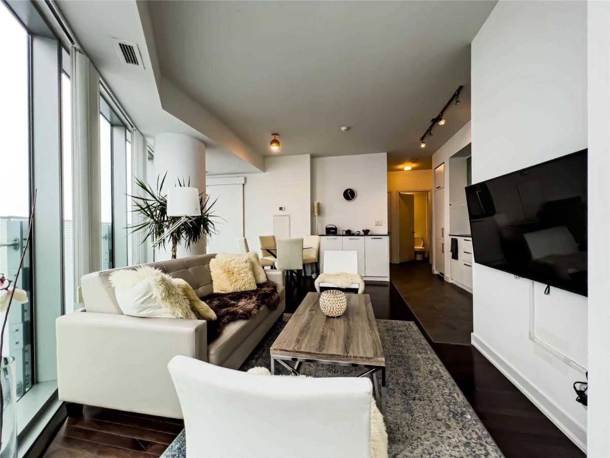 Luxury Condo In The Heart Of Toronto - Next To Scotiabank Arena Eksteriør billede