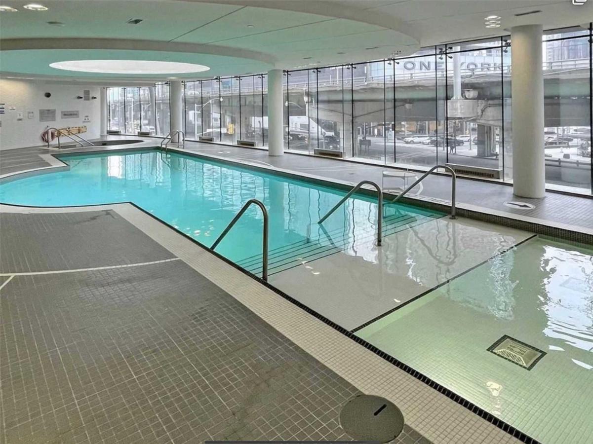 Luxury Condo In The Heart Of Toronto - Next To Scotiabank Arena Eksteriør billede